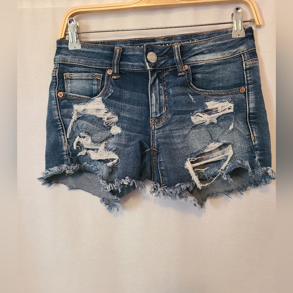 American Eagle super stretch Midi denim shorts size 2 womens